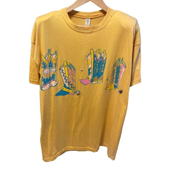 Vintage 90s UNBRANDED Yellow Cowboy Boot Graphic Oversized Tee SZ XL - Picture 1 of 7